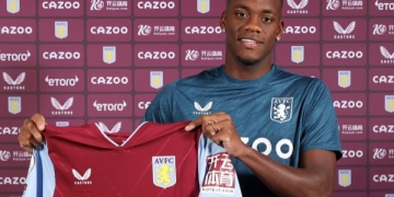 Jhon Durán ya fue presentado en Aston Villa: ¡Le luce la casaca!