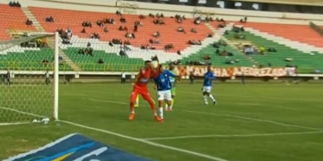 Polémica: esto había sido gol de Boyacá Chicó, pero intervino el VAR…