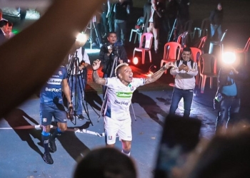 Casi se cae el Palogrande con la presentación de la nómina de Once Caldas