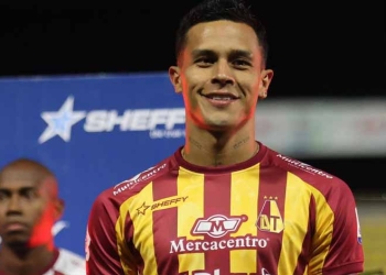 Camiseta homenaje a Gabriel Camargo y sus fines benéficos
