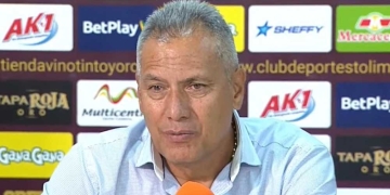 Hernán Torres: “Sorprendido con lo de hoy” y “primer partido y vi…”