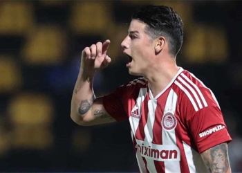 ¿James más afuera que adentro del Olympiacos?