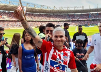 Más de 38.000 personas en la presentación de Juanfer Quintero en Junior