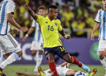 Los jugadores "promesas" del fútbol colombiano en el mundo