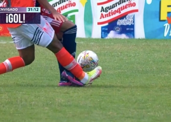 El VAR, del lado del DIM: gol anulado a Envigado y penal a favor