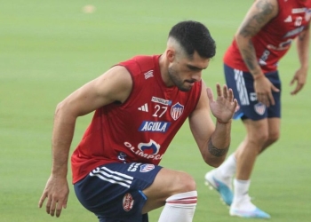 Junior: ¿Cómo le fue a Federico Andueza en su debut oficial?