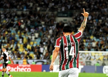 Germán Cano y su golazo de media cancha: ¡Van 5 tantos en 2023!