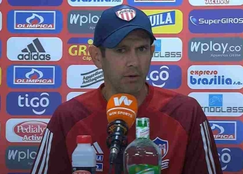Arturo Reyes: "Es reconfortante el triunfo" y lo que dijo de la hinchada