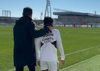 ¿Quién es el entrenador de Linda Caicedo en el Real Madrid Femenino?