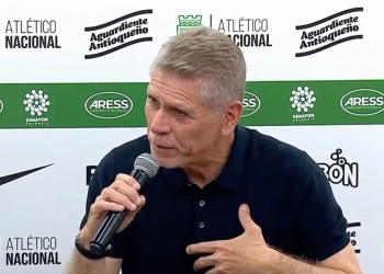 Paulo Autuori: “No se pueden sufrir goles así” y “No lamento las lesiones”