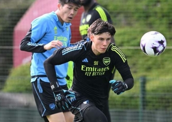 ¿Cuánto ha jugado Alexei Rojas Fedorushchenko en la Selección y el Arsenal?
