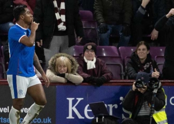 Alfredo Morelos: doblete y polémico festejo. ¡Lo califican como “idiota”!