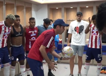 La arenga de Arturo Reyes vs. La Equidad: "Junior es un equipo de historia"