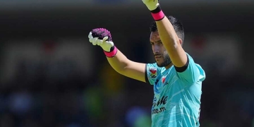 Video: el penalti que Camilo Vargas le atajó a Juan Dinenno