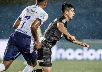 Comentarios del DT sobre el debut de Daniel Ruiz en Santos FC y un elogio