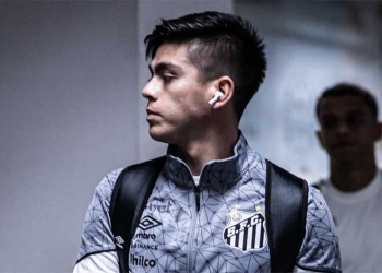 La situación con Daniel Ruiz que sorprende a hinchas de Santos. ¡Volvió a pasar ante Corinthians!