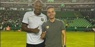 Respuesta de Lucas González a Pinto y “si yo lograra por lo menos la mitad de la carrera que hizo él…”