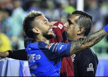 Duván Vergara y la selfie con un hincha de América de Cali