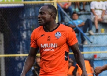 ¿En dónde está jugando Elíser Quiñones? Así fue su primer gol