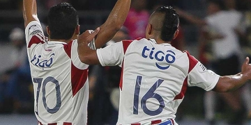 "El papá no aparece": Fortaleza también se burló de Junior