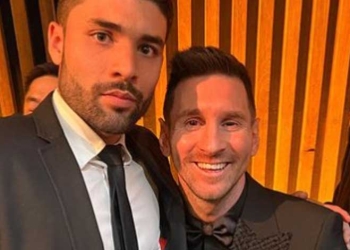 ¿Quién es el colombiano que logró foto con Messi tras ganar el The Best?