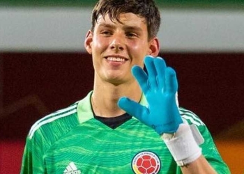¿Cuánto ha jugado Alexei Rojas Fedorushchenko en la Selección y el Arsenal?