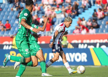 Reyes y sus elogios para Juanfer Quintero: "Es un líder dentro y fuera de la cancha"