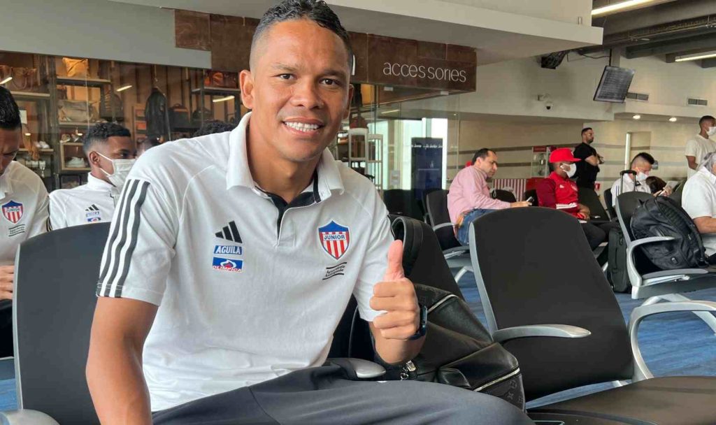 El mal momento de Carlos Bacca: ¿Debe empezar a ser suplente en Junior?