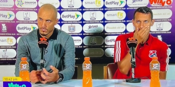 La extraña rueda de prensa de David González