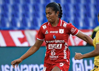América gana por lo justo a Bucaramanga y son líderes de la Liga Femenina