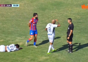 En Junior todo puede ser peor: ¡Alerta por lesión de Leider Berdugo en el clásico!