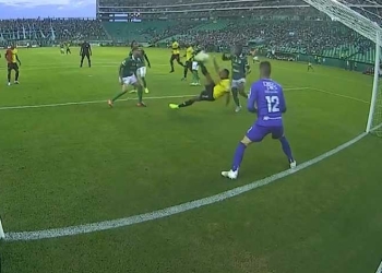 Increíble: ¡Gol de chalaca de Ángelo Rodríguez a Deportivo Cali!