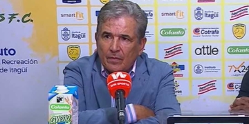 Pinto: «Claro que se aprovechó el hombre de más» y lo que faltó “para estar felices”