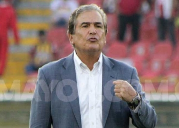 Pinto insiste: “Vergonzoso”. Se lo dijo en la cara a Alejandro Restrepo y quiere decírselo a Lucas González
