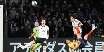 Golazo de Rafael Santos Borré contra Japón: ¡De chilena!