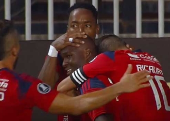 Video: ¡Casi que no! El gol de Émerson Batalla en Chile