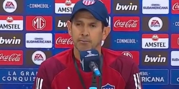 ¡Arturo Reyes tras la eliminación! “Partido más cómodo” y “el equipo compitió…”