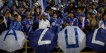 Controversia en redes por los cánticos de la hinchada de Millonarios