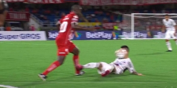 Esto no fue roja para Wálmer Pacheco en el América vs. Junior