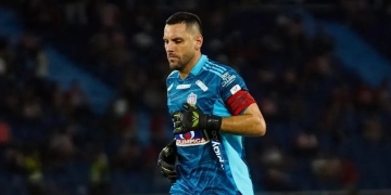 Bolillo habló: ¿Se acabó la titularidad y la capitanía de Sebastián Viera en Junior?