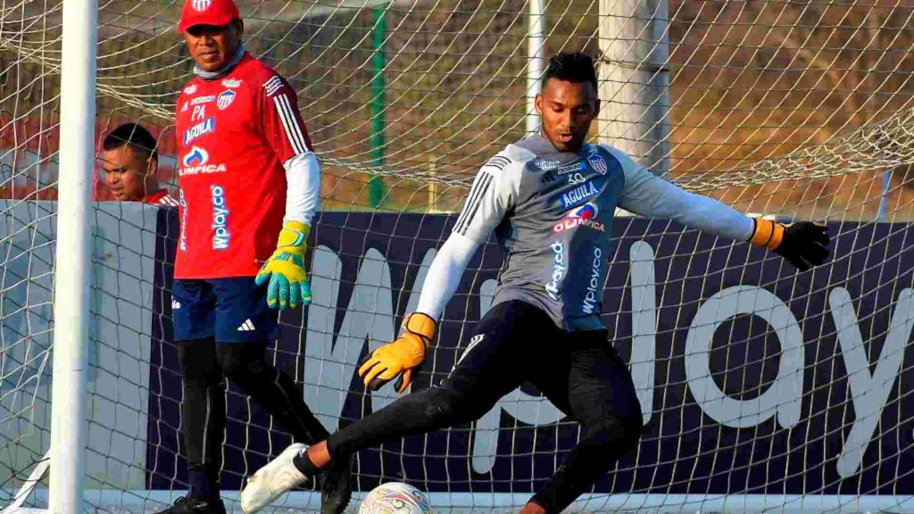 Jéfferson Martínez se desahogó: "En noviembre todos pedían mi salida de Junior"