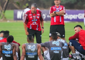 Bolillo Gómez: "Viera tiene mi respeto, pero hay momentos en la vida..."