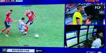 La polémica: ¿fue bien anulado el golazo de Luciano Pons?