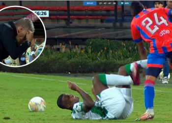 Andrés Román dejó a Atlético Nacional con 10 y así reaccionó Autuori