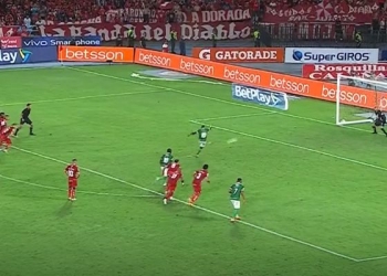¿Por qué repitieron el penalti que le atajó Diego Novoa al Deportivo Cali?