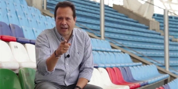 El 'Cantante del gol' le tiró a colega en plena transmisión: "Resentido, fracasado"