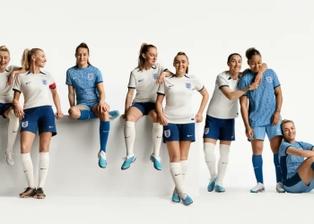 Menstruación: La razón por la que Inglaterra cambió su pantaloneta