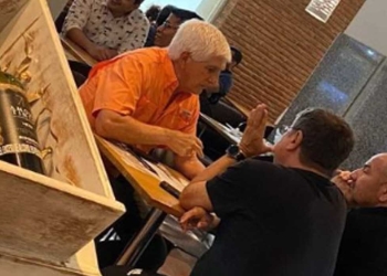Bolillo Gómez y su reunión con Julio Comesaña. ¿Sorprende?