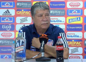Bolillo Gómez: “El que cobra los penaltis es Cariaco… ¿si me entiende?”
