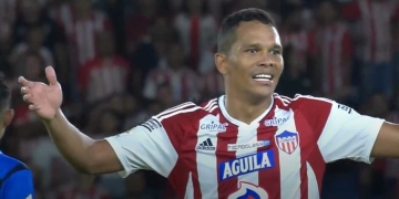 Noooo. Era el regreso al gol de Carlos Bacca, lo festejó, pero…